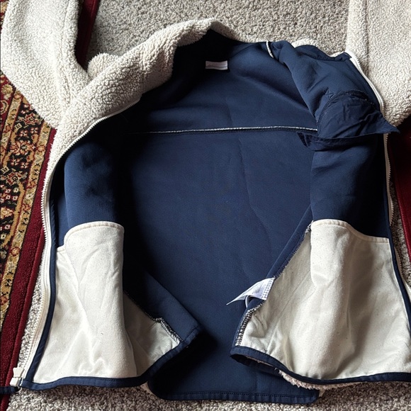 Columbia Size L Cream Sherpa Jacket with Breast Pocket - Picture 6 of 7